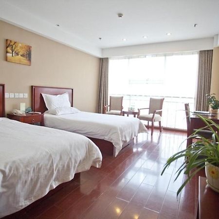 Greentree Inn Shandong Rizhao East Haiqu Road Business Hotel Екстериор снимка