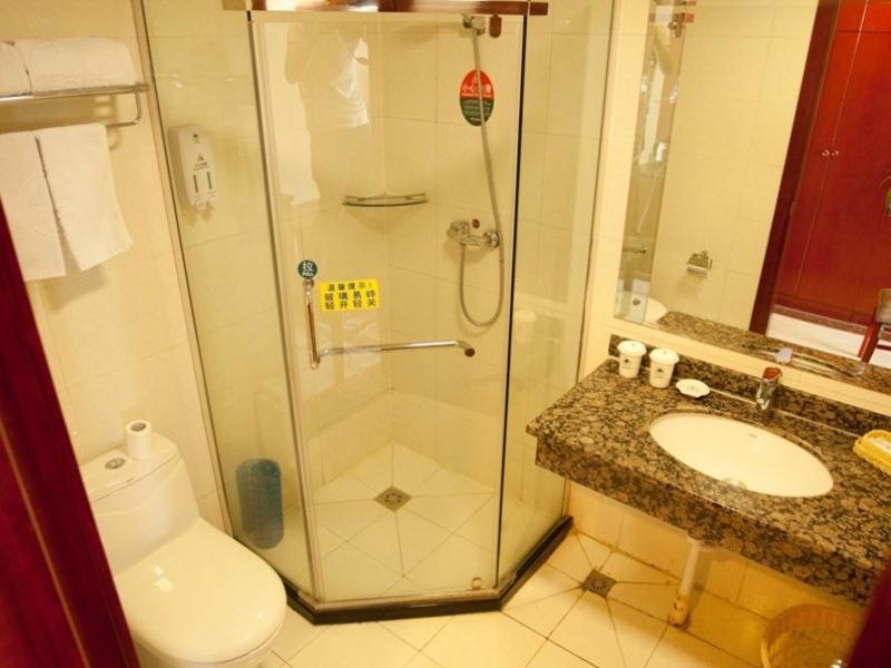 Greentree Inn Shandong Rizhao East Haiqu Road Business Hotel Екстериор снимка